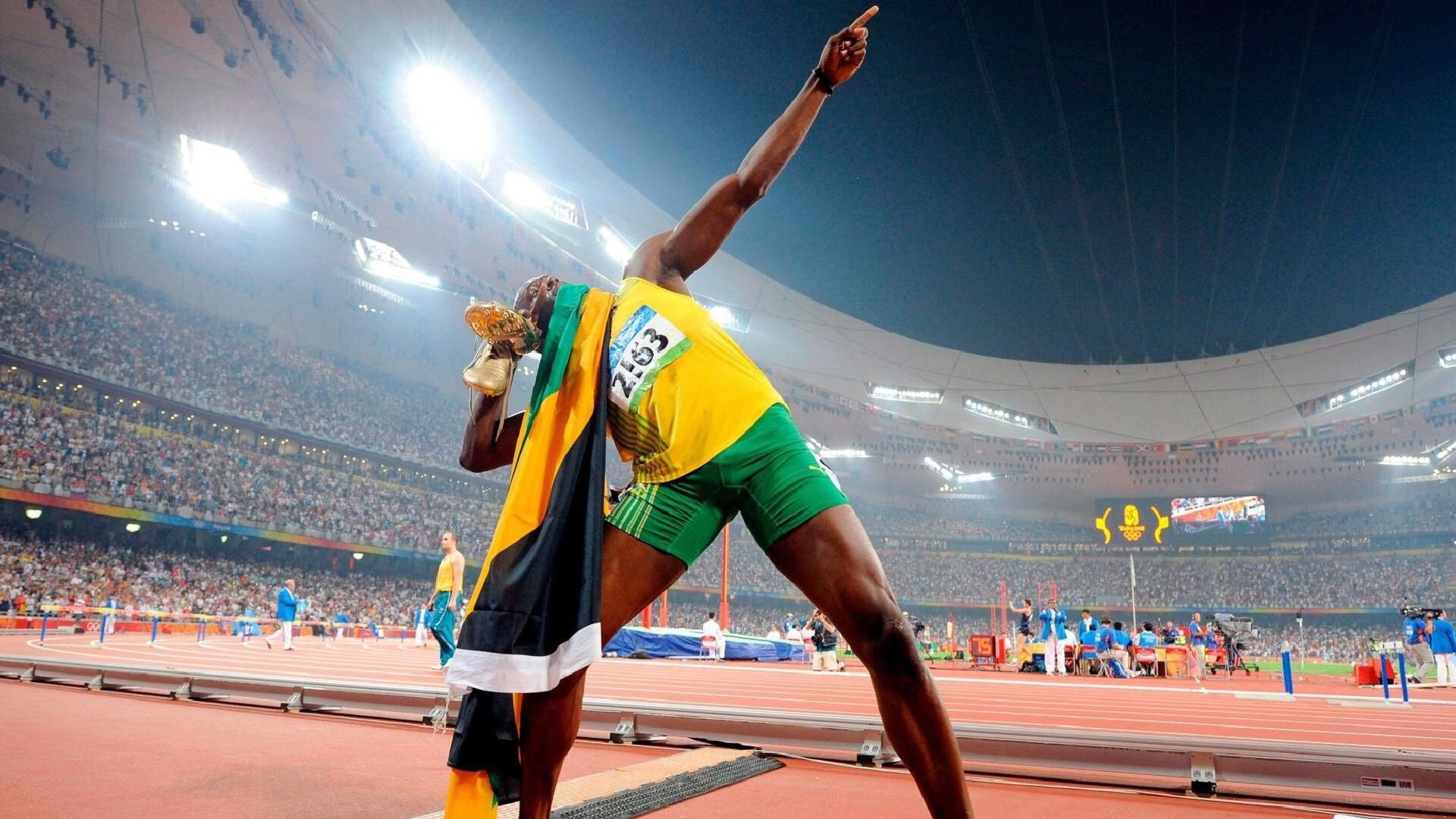 接力赛后数据:中国交接最快 美队游速更稳,美国接力队员